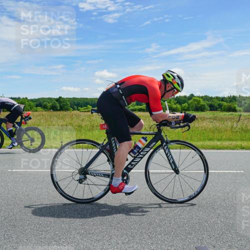 21.06.2026 - Viking Triathlon Michael Burmester http://msf.ph/oto/9879789 21.06.2026 12:36:14 Radfahren 22, 22, 106, 354, 363, 427, 458, 539, 637, 667 meine-sportfotos.de