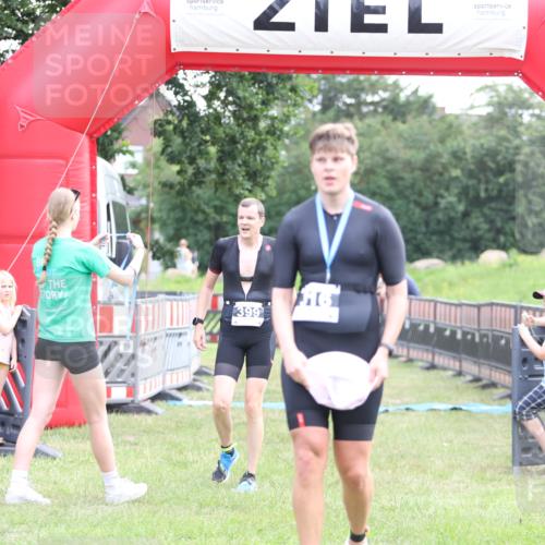 21.06.2026 - 29. Vierlanden-Triathlon Andreas Tolksdorf http://msf.ph/oto/9879795 21.06.2026 11:18:09 Ziel 361, 399, 361, 399 meine-sportfotos.de