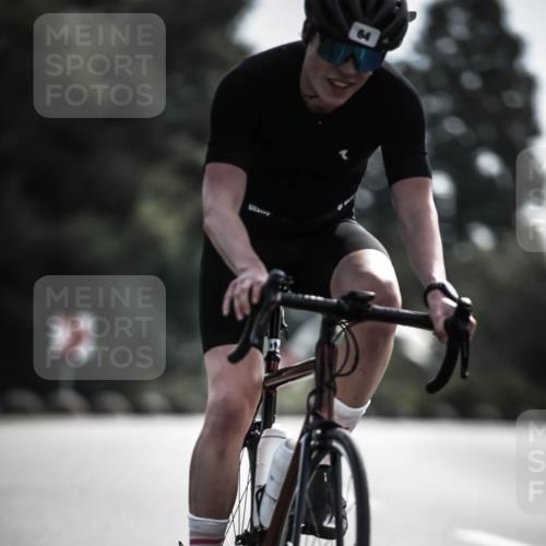 21.06.2026 - 29. Vierlanden-Triathlon H.Heesch http://msf.ph/oto/9879803 21.06.2026 09:12:17 Radfahren 32, 64, 116 meine-sportfotos.de