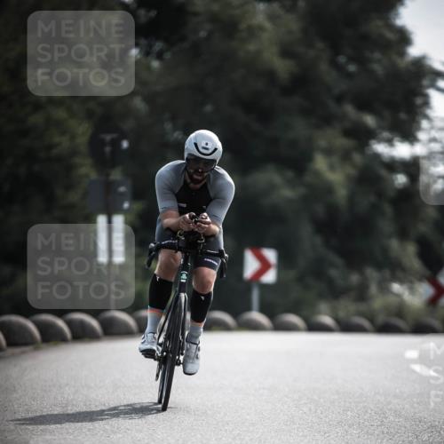 21.06.2026 - 29. Vierlanden-Triathlon H.Heesch http://msf.ph/oto/9879828 21.06.2026 09:12:25 Radfahren 9, 23, 32, 57 meine-sportfotos.de