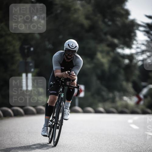 21.06.2026 - 29. Vierlanden-Triathlon H.Heesch http://msf.ph/oto/9879841 21.06.2026 09:12:26 Radfahren 9, 23, 57 meine-sportfotos.de