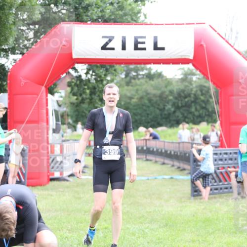 21.06.2026 - 29. Vierlanden-Triathlon Andreas Tolksdorf http://msf.ph/oto/9879851 21.06.2026 11:18:15 Ziel 361, 361 meine-sportfotos.de