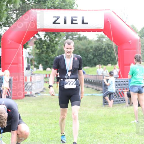 21.06.2026 - 29. Vierlanden-Triathlon Andreas Tolksdorf http://msf.ph/oto/9879867 21.06.2026 11:18:16 Ziel 361, 361 meine-sportfotos.de