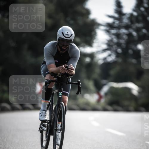 21.06.2026 - 29. Vierlanden-Triathlon H.Heesch http://msf.ph/oto/9879873 21.06.2026 09:12:26 Radfahren 9, 23, 57 meine-sportfotos.de