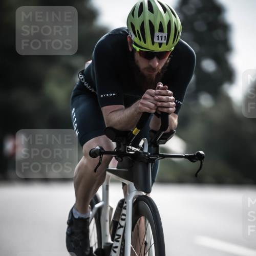 21.06.2026 - 29. Vierlanden-Triathlon H.Heesch http://msf.ph/oto/9880065 21.06.2026 09:12:36 Radfahren 23, 57, 111, 132, 290 meine-sportfotos.de