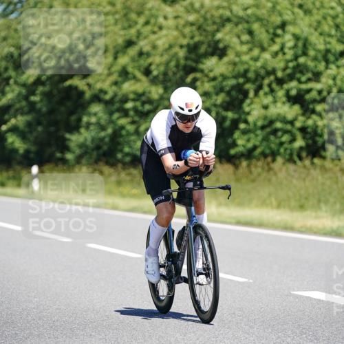 21.06.2026 - Viking Triathlon Michael Burmester http://msf.ph/oto/9880070 21.06.2026 13:18:29 Radfahren 24, 97, 344 meine-sportfotos.de