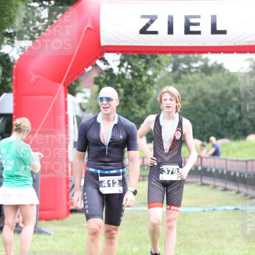 21.06.2026 - 29. Vierlanden-Triathlon Andreas Tolksdorf http://msf.ph/oto/9880111 21.06.2026 11:18:38 Ziel  meine-sportfotos.de