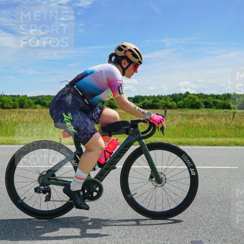 21.06.2026 - Viking Triathlon Michael Burmester http://msf.ph/oto/9880121 21.06.2026 12:41:08 Radfahren 40, 192, 332, 404, 491, 498, 566, 604, 656 meine-sportfotos.de
