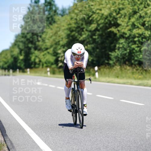 21.06.2026 - Viking Triathlon Michael Burmester http://msf.ph/oto/9880130 21.06.2026 13:18:42 Radfahren 305, 344, 463 meine-sportfotos.de