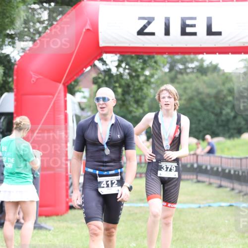 21.06.2026 - 29. Vierlanden-Triathlon Andreas Tolksdorf http://msf.ph/oto/9880131 21.06.2026 11:18:38 Ziel  meine-sportfotos.de