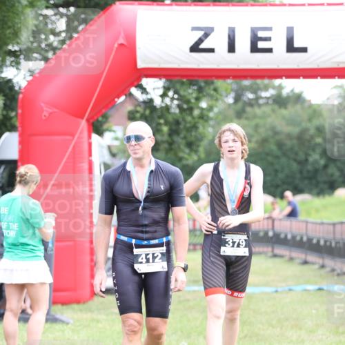 21.06.2026 - 29. Vierlanden-Triathlon Andreas Tolksdorf http://msf.ph/oto/9880159 21.06.2026 11:18:39 Ziel  meine-sportfotos.de
