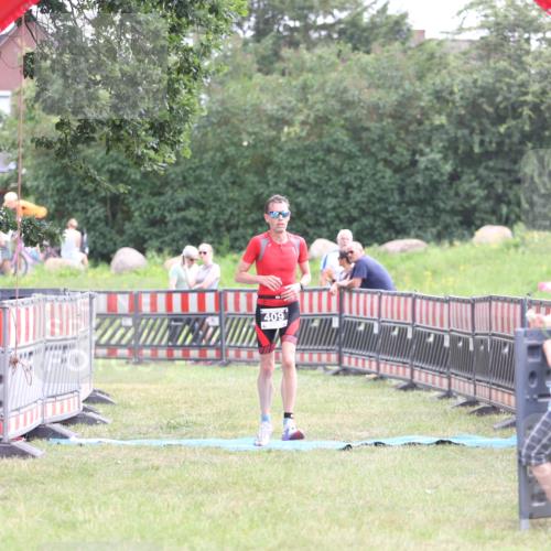 21.06.2026 - 29. Vierlanden-Triathlon Andreas Tolksdorf http://msf.ph/oto/9880176 21.06.2026 11:18:57 Ziel 409, 468, 409, 468 meine-sportfotos.de