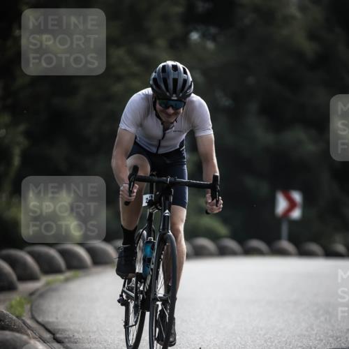 21.06.2026 - 29. Vierlanden-Triathlon H.Heesch http://msf.ph/oto/9880252 21.06.2026 09:12:56 Radfahren 20, 129, 137, 216 meine-sportfotos.de