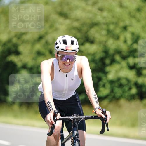 21.06.2026 - Viking Triathlon Michael Burmester http://msf.ph/oto/9880279 21.06.2026 13:19:25 Radfahren  meine-sportfotos.de