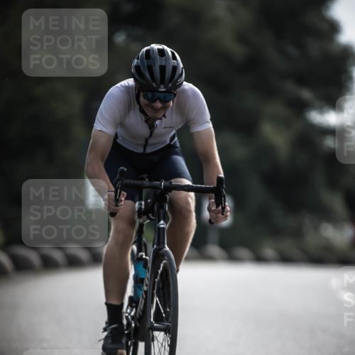 21.06.2026 - 29. Vierlanden-Triathlon H.Heesch http://msf.ph/oto/9880281 21.06.2026 09:12:56 Radfahren 20, 129, 137, 216 meine-sportfotos.de
