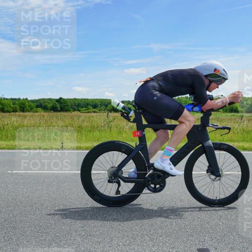 21.06.2026 - Viking Triathlon Michael Burmester http://msf.ph/oto/9880315 21.06.2026 12:43:48 Radfahren 30, 51, 225, 234, 258, 279, 343, 374, 388, 508, 509, 563, 605, 645 meine-sportfotos.de