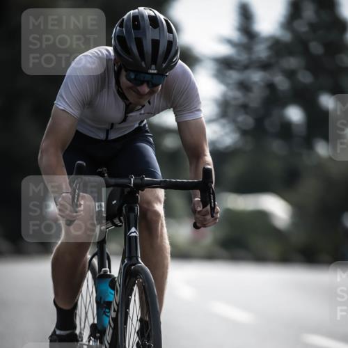 21.06.2026 - 29. Vierlanden-Triathlon H.Heesch http://msf.ph/oto/9880317 21.06.2026 09:12:56 Radfahren 20, 129, 137, 216 meine-sportfotos.de