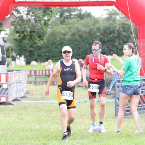 21.06.2026 - 29. Vierlanden-Triathlon Andreas Tolksdorf http://msf.ph/oto/9880416 21.06.2026 11:19:07 Ziel 327, 468, 327, 468 meine-sportfotos.de