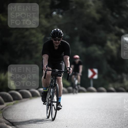 21.06.2026 - 29. Vierlanden-Triathlon H.Heesch http://msf.ph/oto/9880439 21.06.2026 09:13:13 Radfahren 19, 46, 54 meine-sportfotos.de