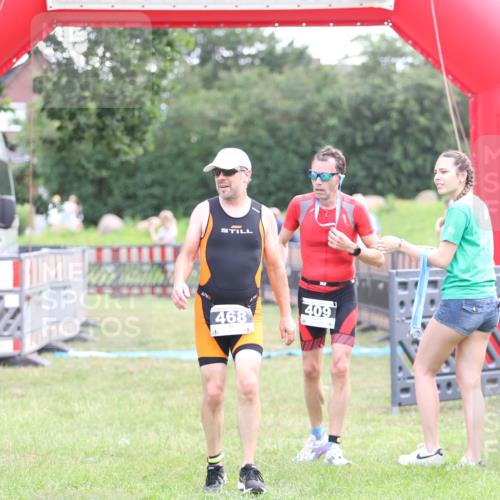 21.06.2026 - 29. Vierlanden-Triathlon Andreas Tolksdorf http://msf.ph/oto/9880446 21.06.2026 11:19:07 Ziel 327, 468, 327, 468 meine-sportfotos.de