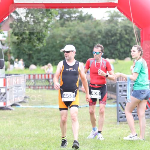 21.06.2026 - 29. Vierlanden-Triathlon Andreas Tolksdorf http://msf.ph/oto/9880454 21.06.2026 11:19:07 Ziel 327, 468, 327, 468 meine-sportfotos.de