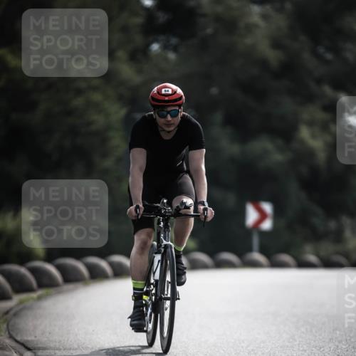 21.06.2026 - 29. Vierlanden-Triathlon H.Heesch http://msf.ph/oto/9880502 21.06.2026 09:13:17 Radfahren 19, 46, 54 meine-sportfotos.de