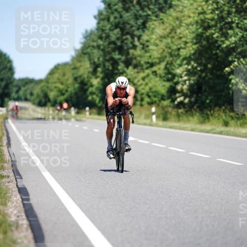 21.06.2026 - Viking Triathlon Michael Burmester http://msf.ph/oto/9880574 21.06.2026 13:23:12 Radfahren 289 meine-sportfotos.de