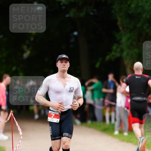 21.06.2026 - 29. Vierlanden-Triathlon LAZAROV Photography http://msf.ph/oto/9880623 21.06.2026 12:19:36 Laufen 202 meine-sportfotos.de
