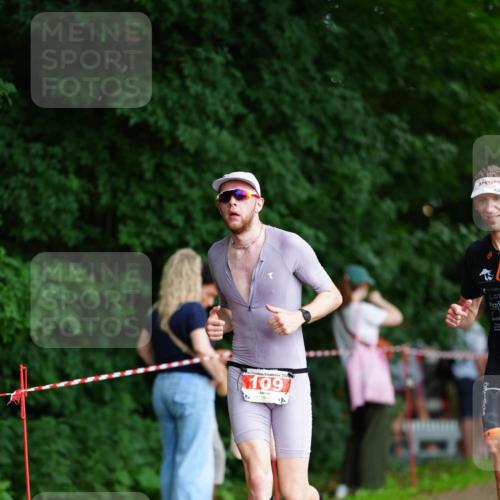 21.06.2026 - 29. Vierlanden-Triathlon LAZAROV Photography http://msf.ph/oto/9880655 21.06.2026 12:19:53 Laufen 202, 109 meine-sportfotos.de