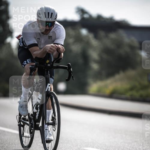 21.06.2026 - 29. Vierlanden-Triathlon H.Heesch http://msf.ph/oto/9880656 21.06.2026 09:13:30 Radfahren 74 meine-sportfotos.de