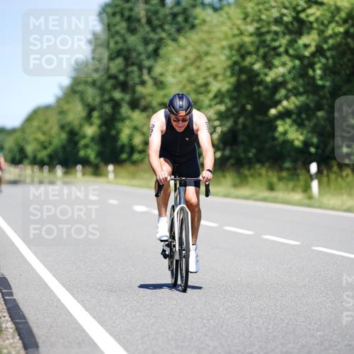 21.06.2026 - Viking Triathlon Michael Burmester http://msf.ph/oto/9880673 21.06.2026 13:24:16 Radfahren 282, 331, 658 meine-sportfotos.de