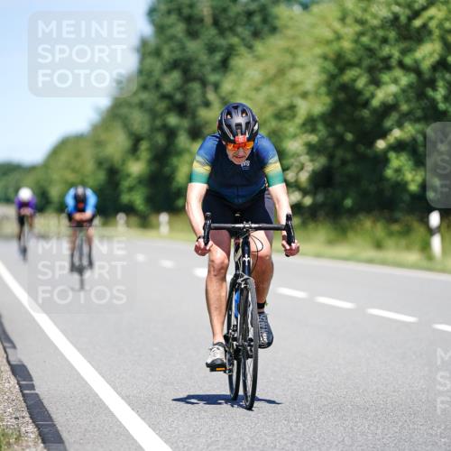 21.06.2026 - Viking Triathlon Michael Burmester http://msf.ph/oto/9880690 21.06.2026 13:24:24 Radfahren 282, 331, 658 meine-sportfotos.de