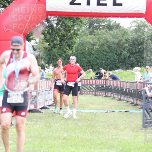 21.06.2026 - 29. Vierlanden-Triathlon Andreas Tolksdorf http://msf.ph/oto/9880759 21.06.2026 11:20:11 Ziel 309, 419, 422, 428, 452, 309, 419, 422, 428, 452 meine-sportfotos.de