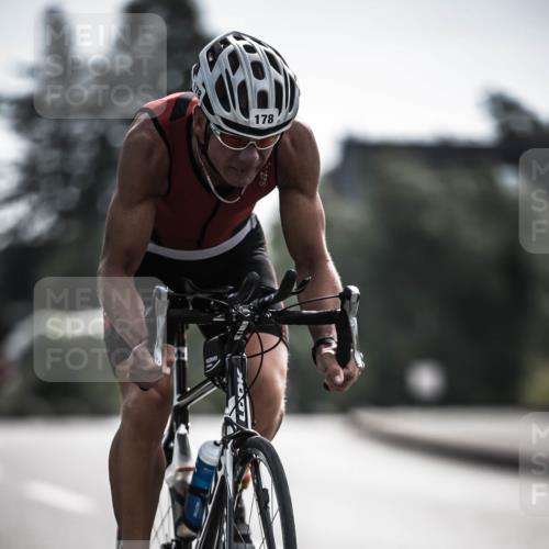 21.06.2026 - 29. Vierlanden-Triathlon H.Heesch http://msf.ph/oto/9880800 21.06.2026 09:13:57 Radfahren 8, 178 meine-sportfotos.de