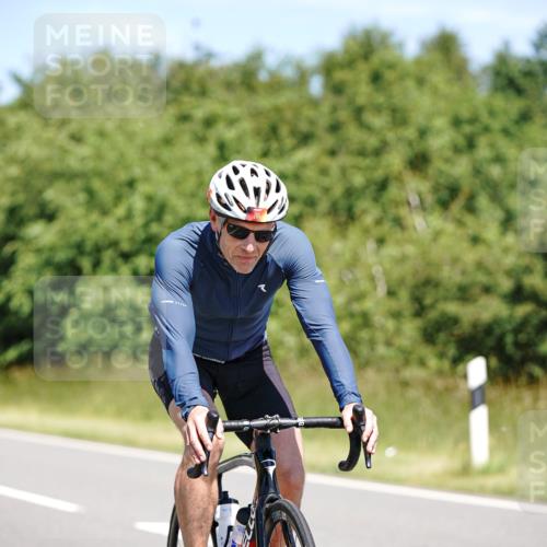 21.06.2026 - Viking Triathlon Michael Burmester http://msf.ph/oto/9880837 21.06.2026 13:24:55 Radfahren 314, 335 meine-sportfotos.de