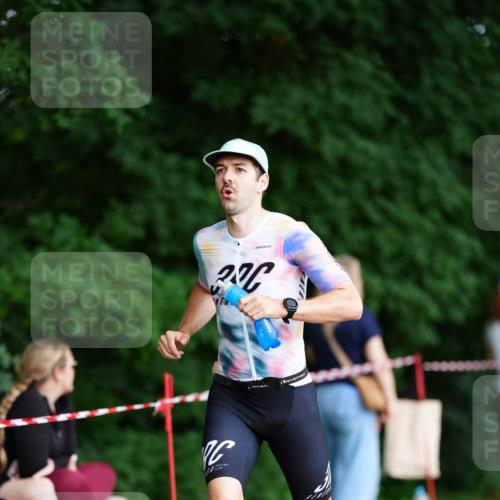 21.06.2026 - 29. Vierlanden-Triathlon LAZAROV Photography http://msf.ph/oto/9880921 21.06.2026 12:21:40 Laufen 226 meine-sportfotos.de