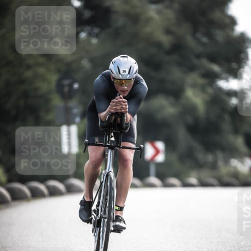 21.06.2026 - 29. Vierlanden-Triathlon H.Heesch http://msf.ph/oto/9880978 21.06.2026 09:14:21 Radfahren 30, 60 meine-sportfotos.de
