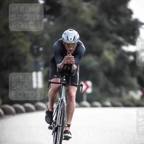 21.06.2026 - 29. Vierlanden-Triathlon H.Heesch http://msf.ph/oto/9880981 21.06.2026 09:14:21 Radfahren 30, 60 meine-sportfotos.de