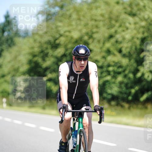 21.06.2026 - Viking Triathlon Michael Burmester http://msf.ph/oto/9881021 21.06.2026 13:25:53 Radfahren  meine-sportfotos.de