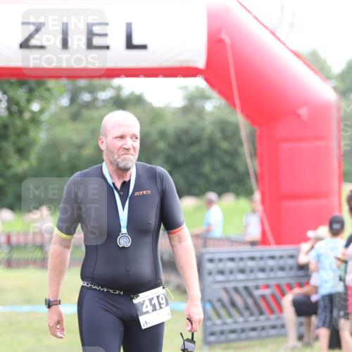 21.06.2026 - 29. Vierlanden-Triathlon Andreas Tolksdorf http://msf.ph/oto/9881062 21.06.2026 11:20:32 Ziel 470, 470 meine-sportfotos.de