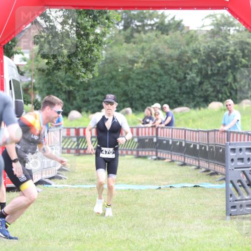 21.06.2026 - 29. Vierlanden-Triathlon Andreas Tolksdorf http://msf.ph/oto/9881113 21.06.2026 11:20:38 Ziel 470, 470 meine-sportfotos.de