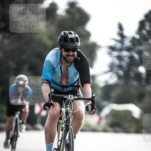 21.06.2026 - 29. Vierlanden-Triathlon H.Heesch http://msf.ph/oto/9881124 21.06.2026 09:14:42 Radfahren 183, 299, 302 meine-sportfotos.de