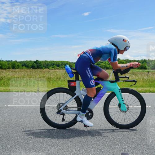 21.06.2026 - Viking Triathlon Michael Burmester http://msf.ph/oto/9881138 21.06.2026 12:54:07 Radfahren 107, 154, 286, 296, 314, 376, 414, 560, 574 meine-sportfotos.de