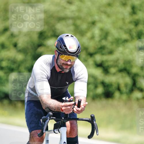 21.06.2026 - Viking Triathlon Michael Burmester http://msf.ph/oto/9881146 21.06.2026 13:26:38 Radfahren 557 meine-sportfotos.de
