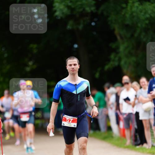 21.06.2026 - 29. Vierlanden-Triathlon LAZAROV Photography http://msf.ph/oto/9881173 21.06.2026 12:22:57 Laufen 57 meine-sportfotos.de