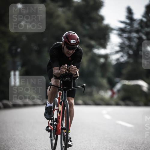21.06.2026 - 29. Vierlanden-Triathlon H.Heesch http://msf.ph/oto/9881236 21.06.2026 09:15:36 Radfahren 10, 192 meine-sportfotos.de