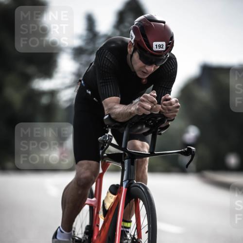 21.06.2026 - 29. Vierlanden-Triathlon H.Heesch http://msf.ph/oto/9881287 21.06.2026 09:15:37 Radfahren 10, 192 meine-sportfotos.de