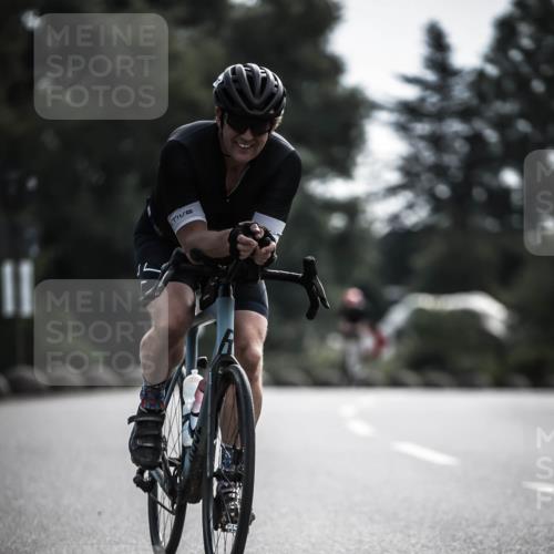 21.06.2026 - 29. Vierlanden-Triathlon H.Heesch http://msf.ph/oto/9881345 21.06.2026 09:15:48 Radfahren 62, 128, 177 meine-sportfotos.de