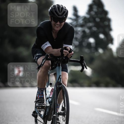 21.06.2026 - 29. Vierlanden-Triathlon H.Heesch http://msf.ph/oto/9881371 21.06.2026 09:15:48 Radfahren 62, 128, 177 meine-sportfotos.de