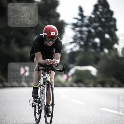 21.06.2026 - 29. Vierlanden-Triathlon H.Heesch http://msf.ph/oto/9881446 21.06.2026 09:15:54 Radfahren 62, 128, 145 meine-sportfotos.de